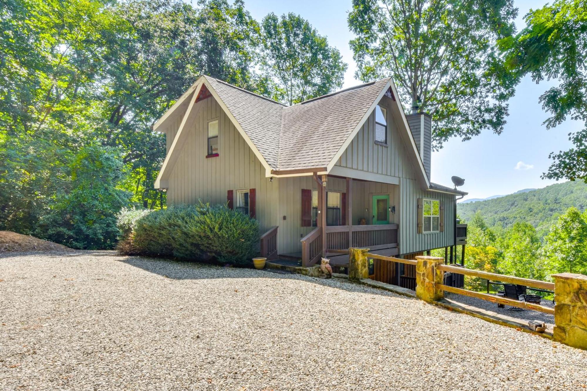 Mountain Cabin With Hot Tub And Fire Pit! Blairsville Exteriér fotografie
